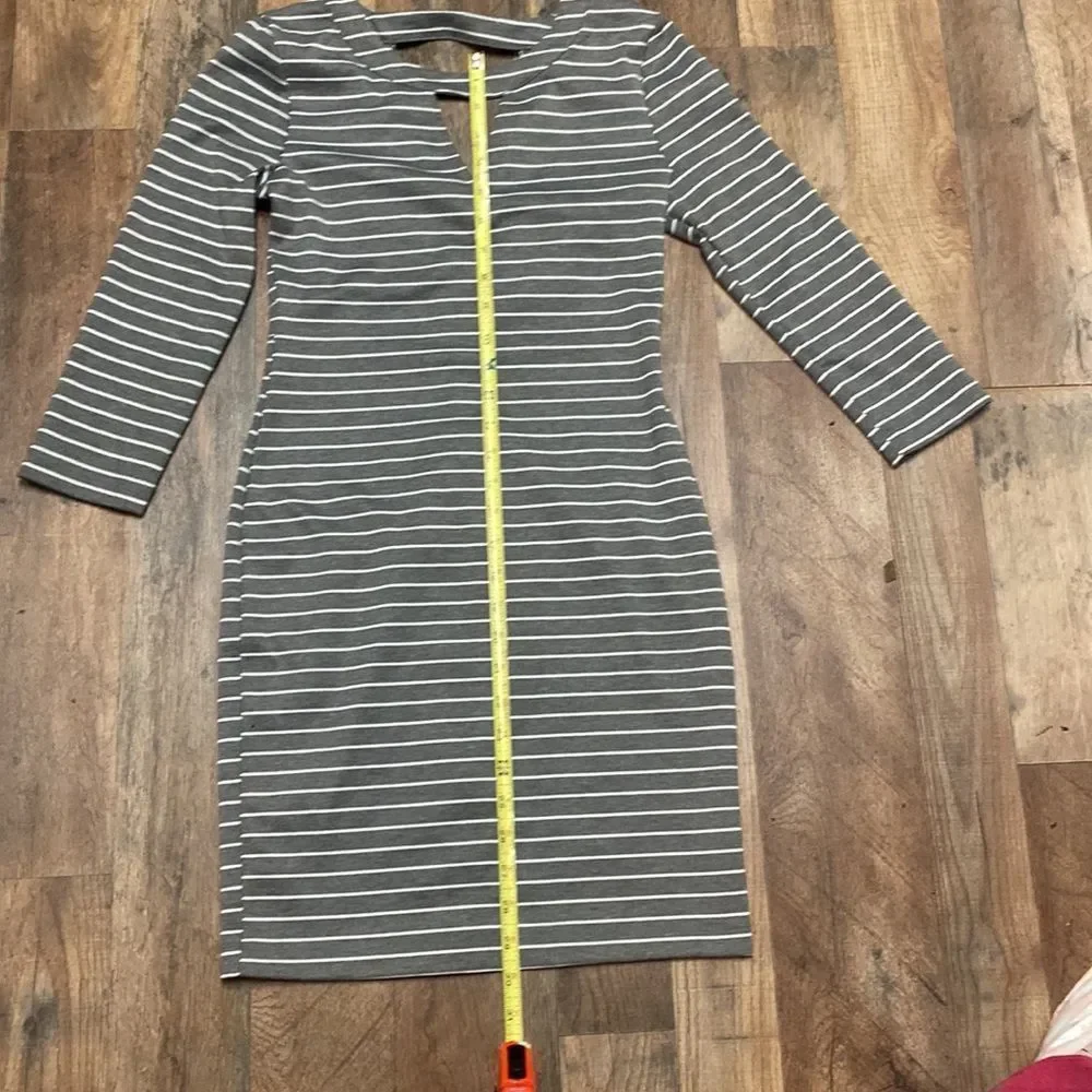 - Womens fitted Classy Dress size XS - Picture 9 of 9